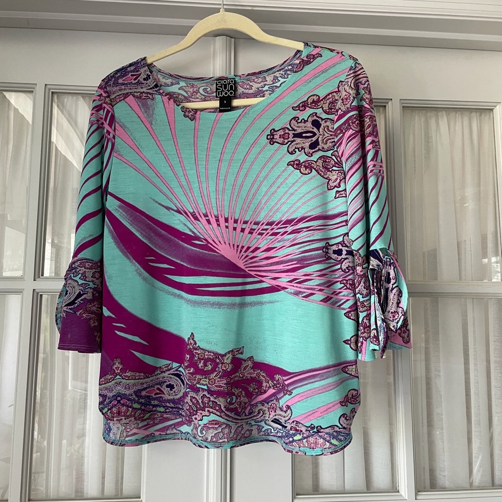 ☀️PRICE DROP! Clara Sun Woo 3/4 Flutter Sleeve Top Size S